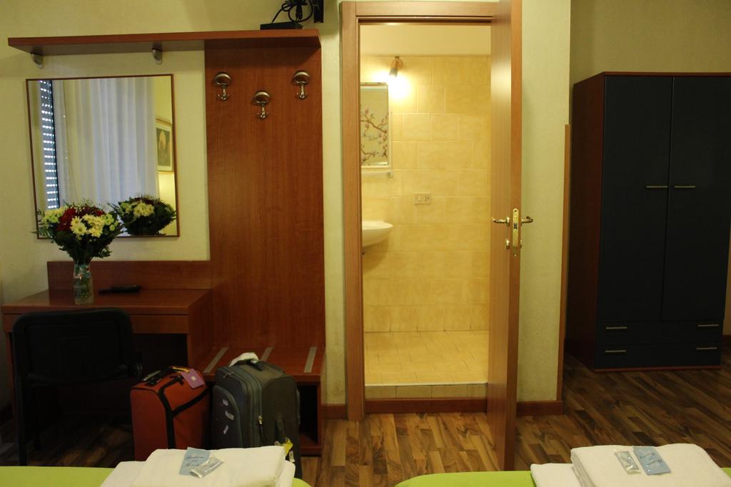 Hotel America Milan Luaran gambar