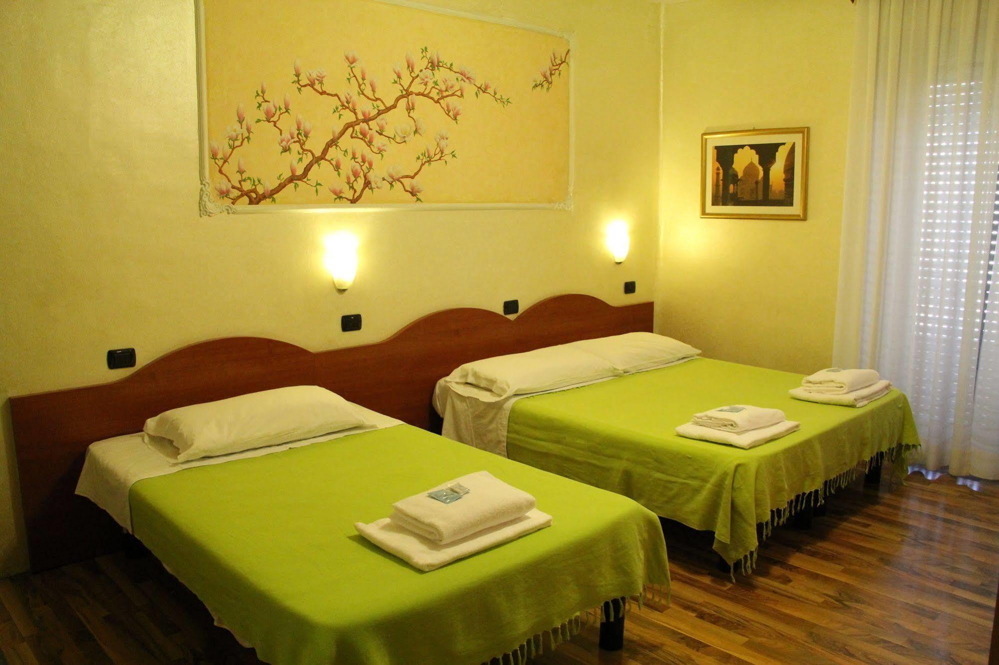 Hotel America Milan Luaran gambar