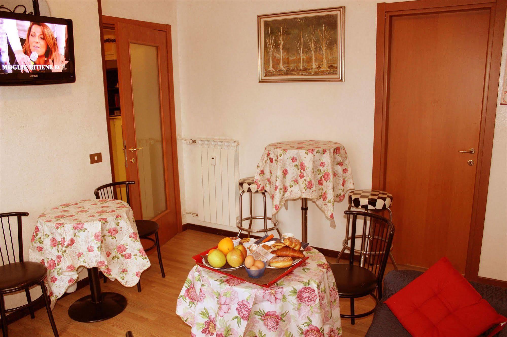 Hotel America Milan Luaran gambar