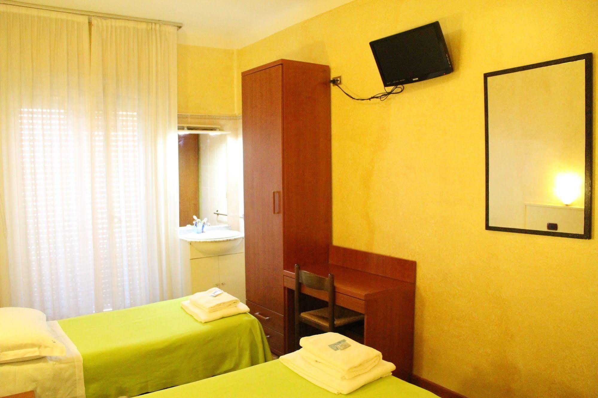 Hotel America Milan Luaran gambar