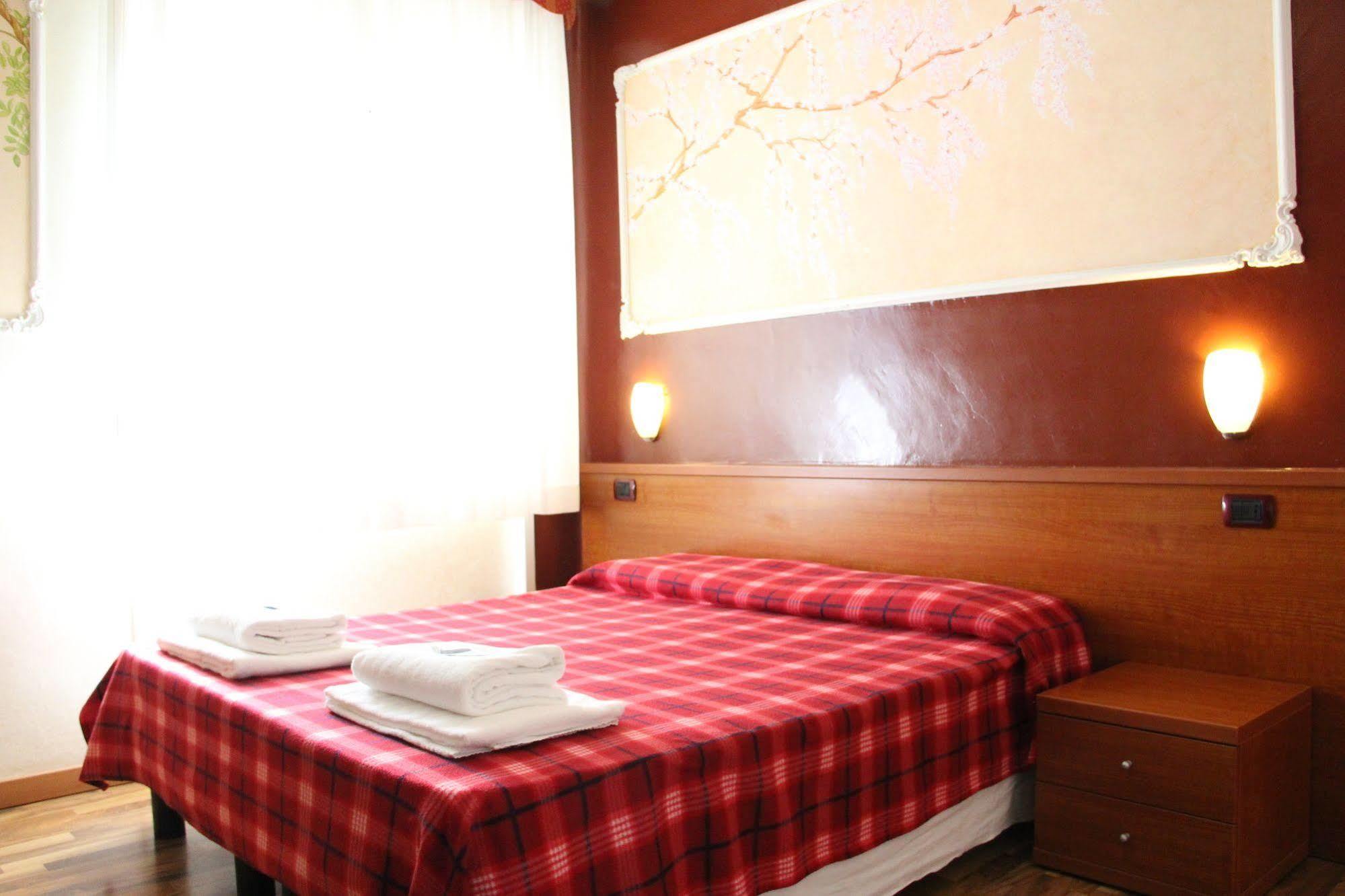 Hotel America Milan Luaran gambar